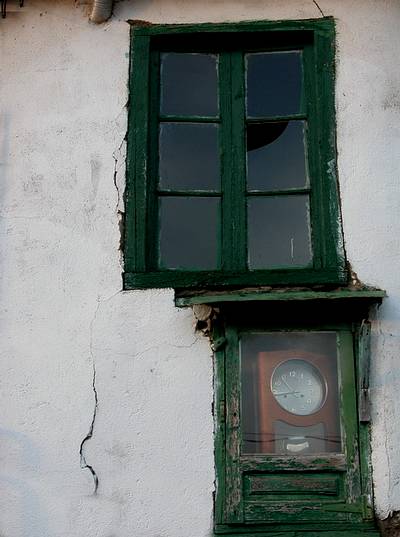 ¿Reloxo de parede ou de ventana?