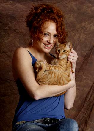 encuesta cristina castano o vanesa romero