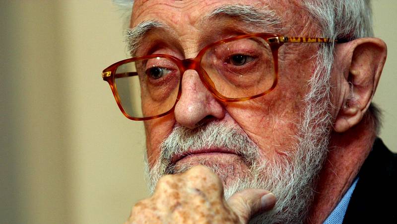 Muere el escritor, economista y humanista José Luis Sampedro, referente de los indignados