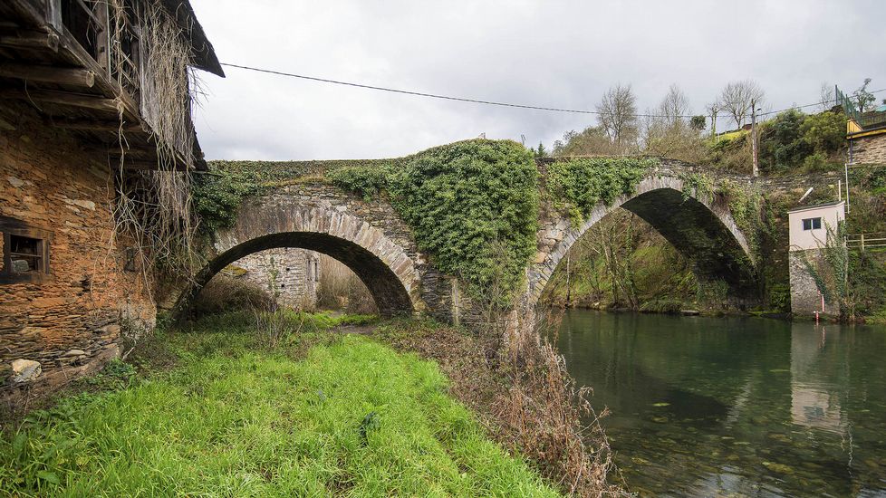 El puente de Barxa de Lor fue muy reformado en el siglo XVI, pero su origen es posiblemente romano