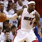 MIKE SEGAR | REUTERS