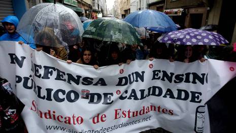Marcha de los estudiantes ferrolanos en defensa de la enseñanza pública JOSÉ PARDO