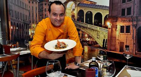 Italia distingue a un hostelero de Cangas por su hospitalidad