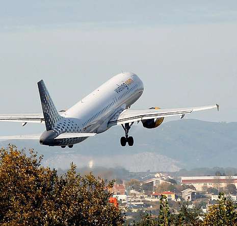 El traslado a Santiago del vuelo a Ámsterdam fracasa