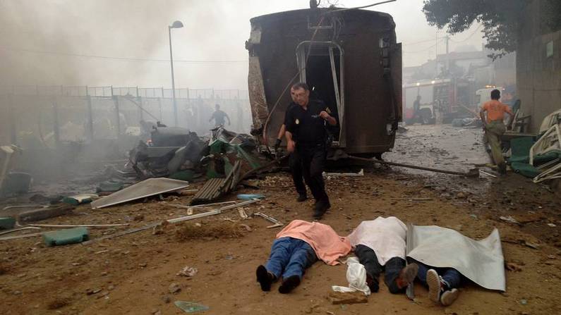 Descarrilamiento de tren en Santiago (España) 80 muertos de momento - Página 6 