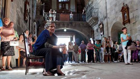 María Soto, de 76 años, era la asistenta del sacerdote de la parroquia de Cruces en Padrón. Fue asesinada por unos ladrones MERCE ARES